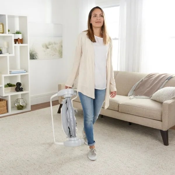 Ingenuity - Detská hojdačka s melódiou CUDDLE LAMB 4xLR14