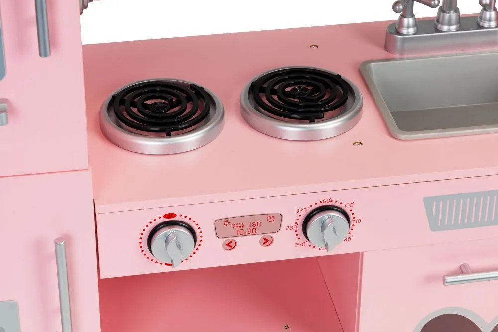 Ružová drevená kuchynka so srdiečkom