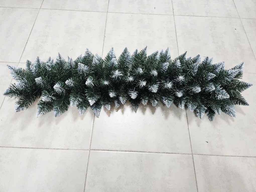 Dekorstudio Vianočná dekorácia Girlanda s bielymi vetvičkami