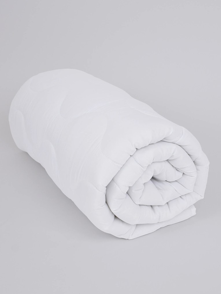 Celoročná prešívaná prikrývka z dutého vlákna Classic – 140 x 220 cm