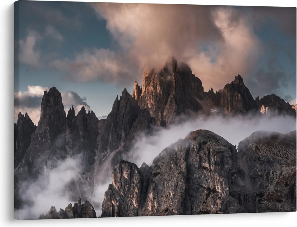Obraz - Talianske dolomity schované v hmle (70x50 cm)