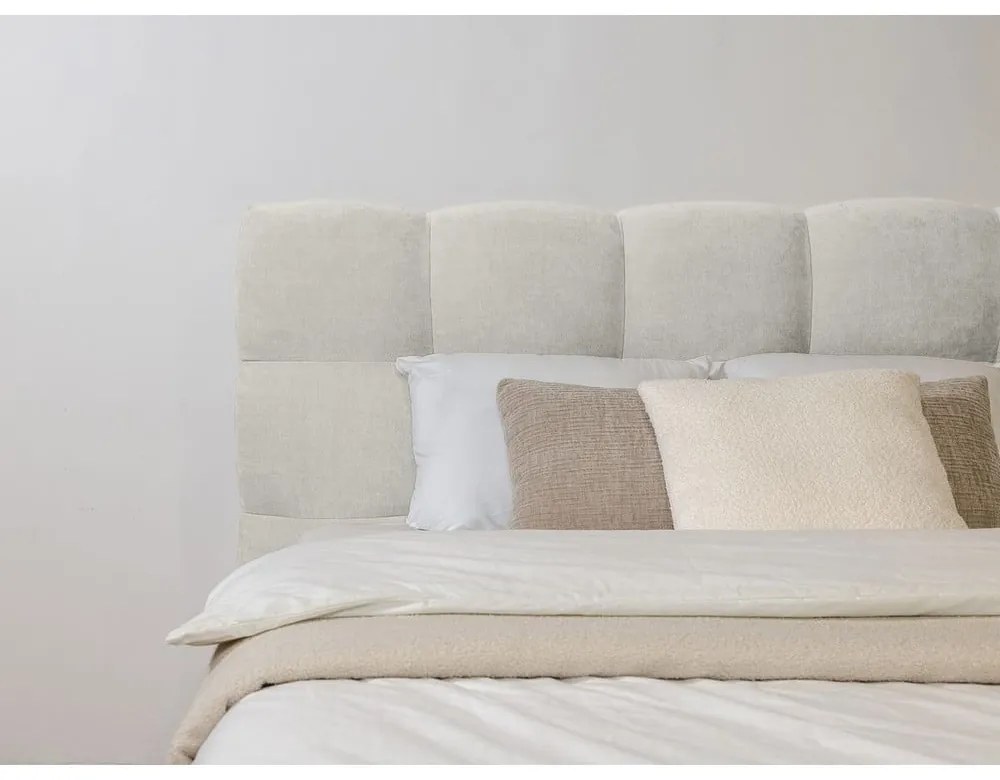 Svetlosivá čalúnená dvojlôžková posteľ s roštom 180x200 cm Kumo – Bobochic Paris