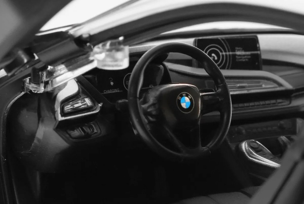BMW i8 biely RASTAR 1:14 RC auto na diaľkové ovládanie + ovládač 2,4 GHz