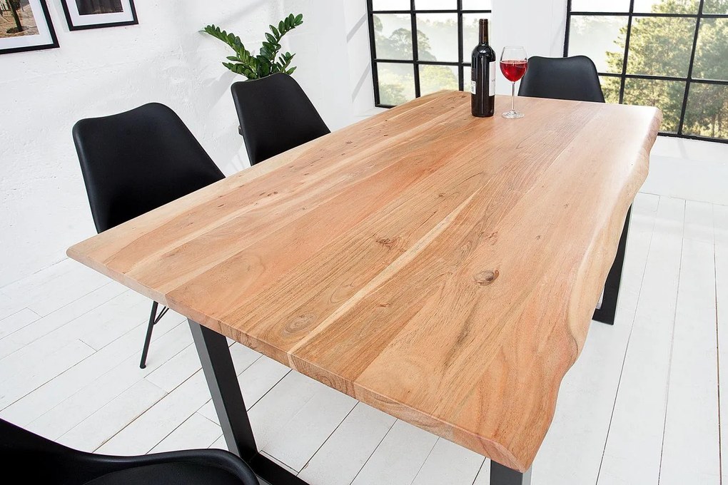 Luxusný barový/jedálenský stôl z masívu Massive 140cm