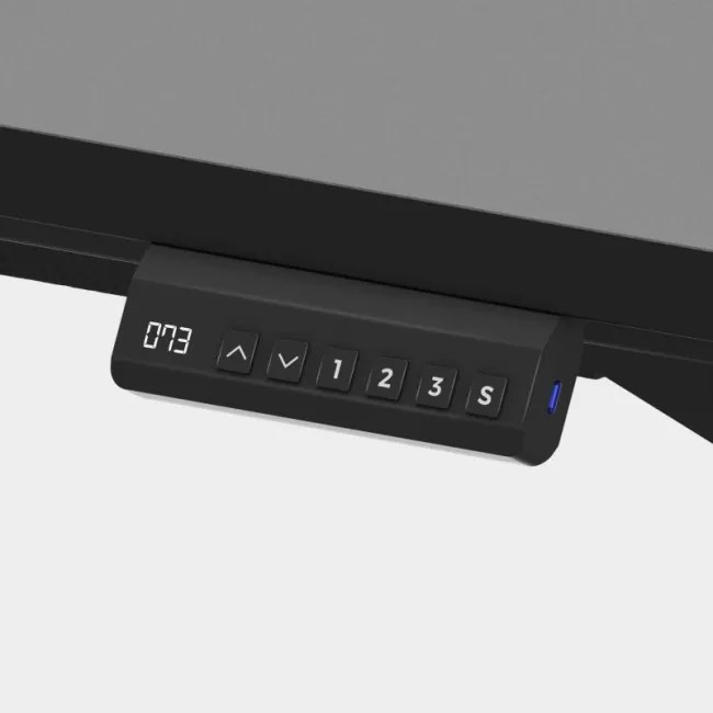 Elektrický výškovo nastaviteľný stôl Mark Adler Leader 9.3 čierny