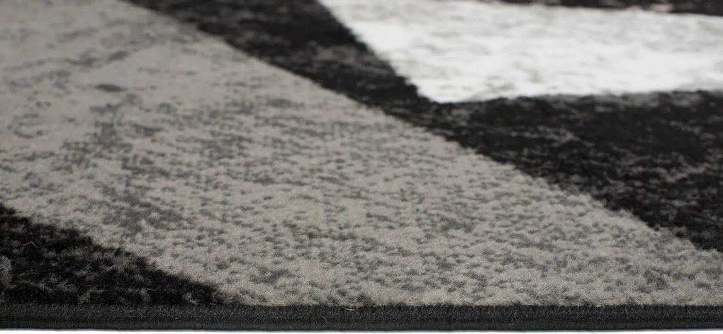 TA Koberec K855F ČIERNA LACNÁ PP EWL Rozmer: 180x250 cm