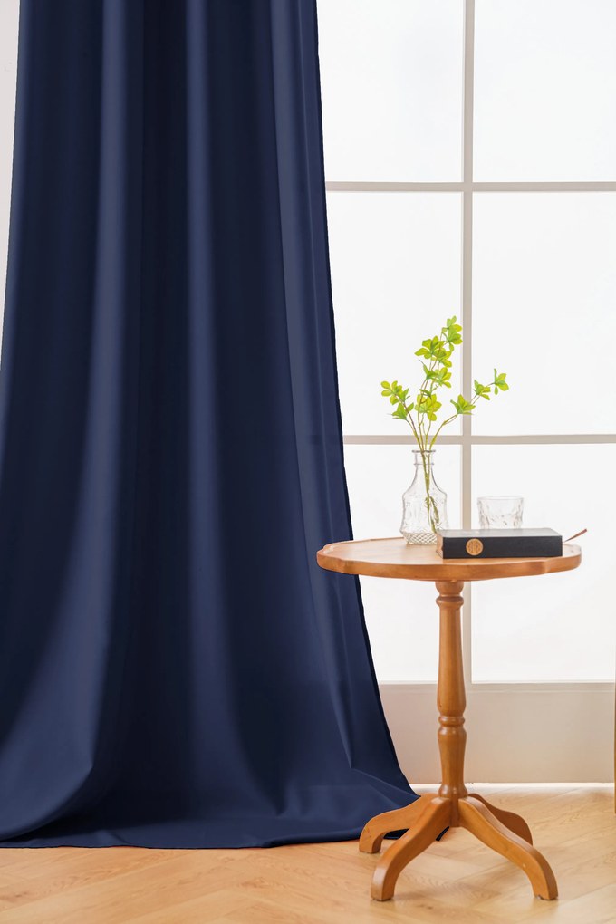 Tmavomodrý záves OXFORD LIGHT 140x250 cm Zavesenie: Riasiaca páska