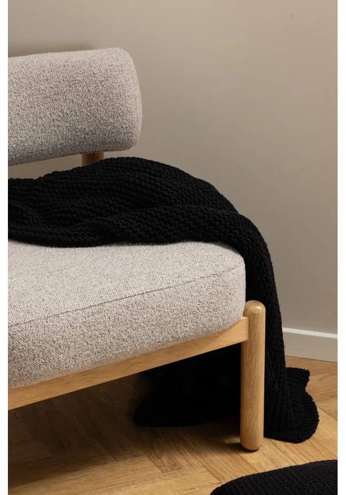 Béžové kreslo z textílie buklé Burley – Actona