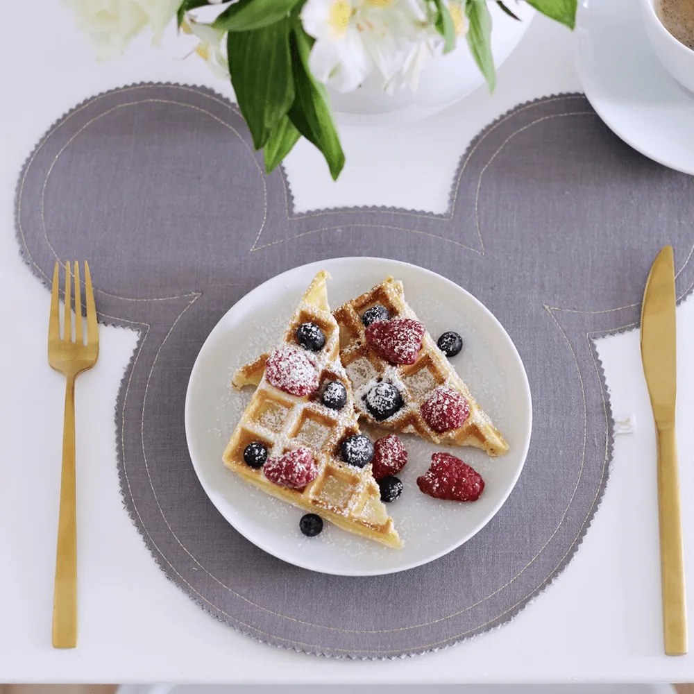 Ľanové prestieranie myš tmavosivá so zlatou 39x35cm