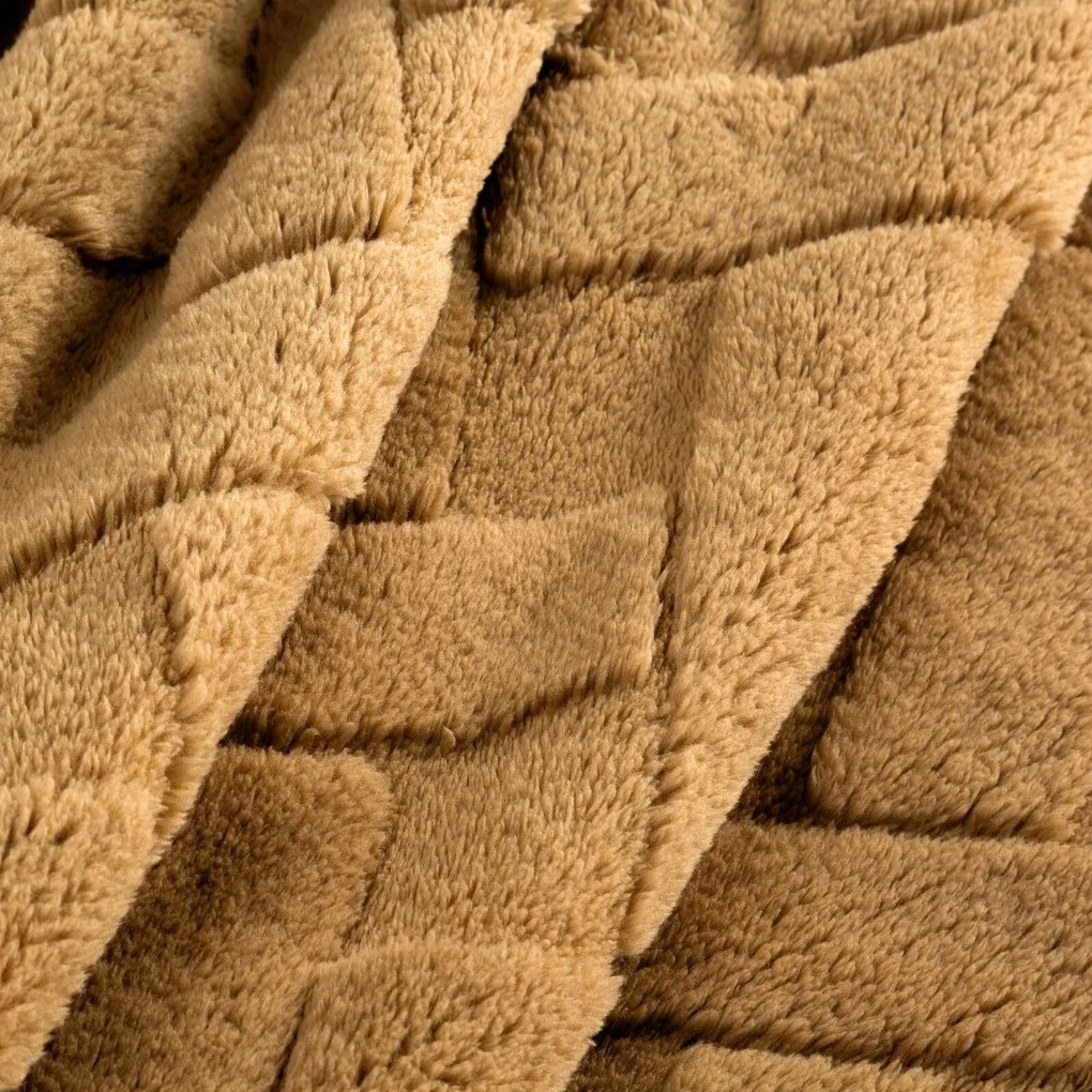 Design 91 DEKA Z MIKROFLANELU CARO 170X210 CM MEDOVÁ