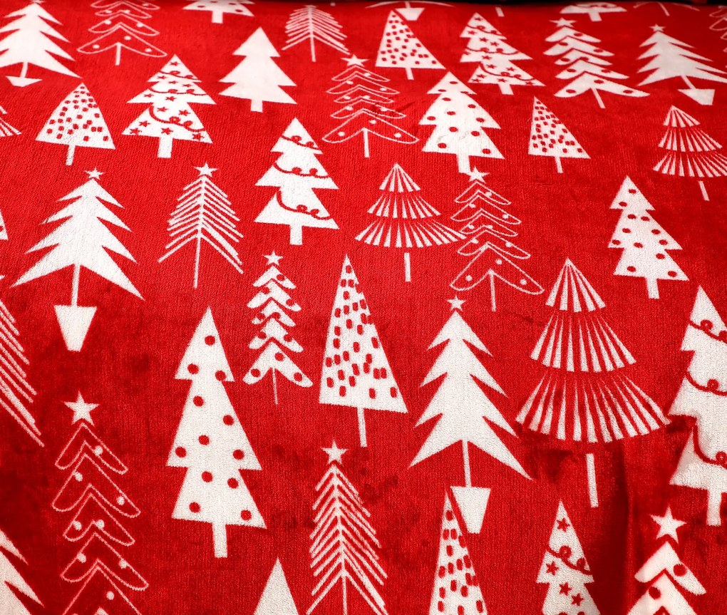 Sada mikroplyšových obliečok CHRISTMAS TREES červené + plachta mikroplyš SOFT 180x200 cm biela, dvojlôžko
