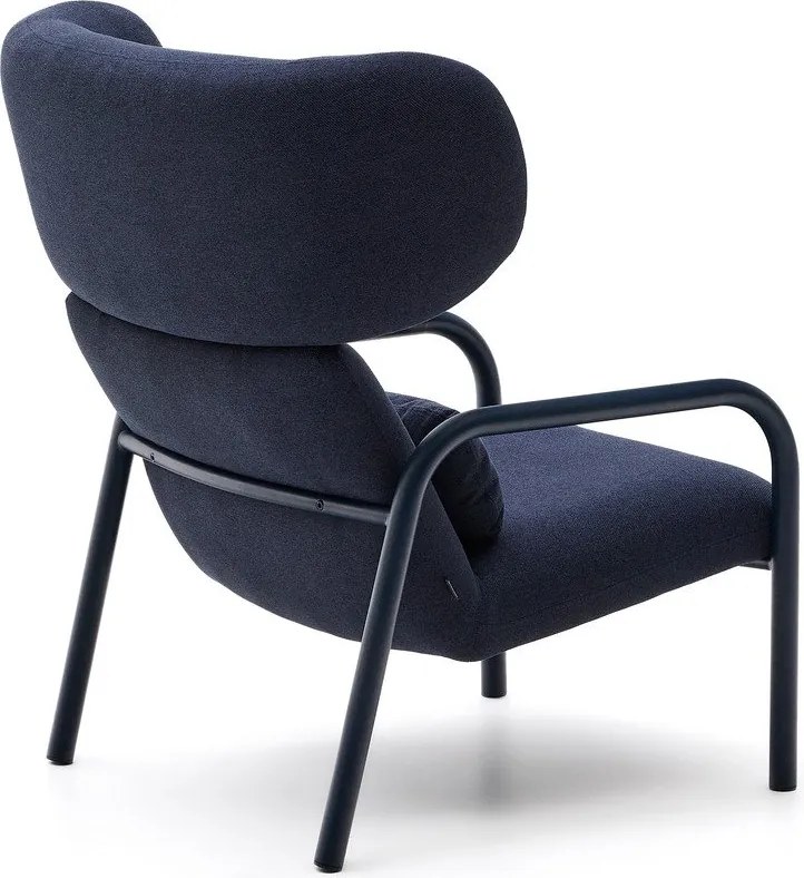 Tmavomodré kreslo Inari – Kave Home