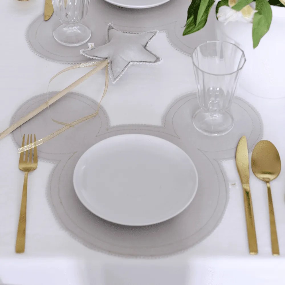 Ľanové prestieranie myška svetlosivá so zlatom 39x35cm