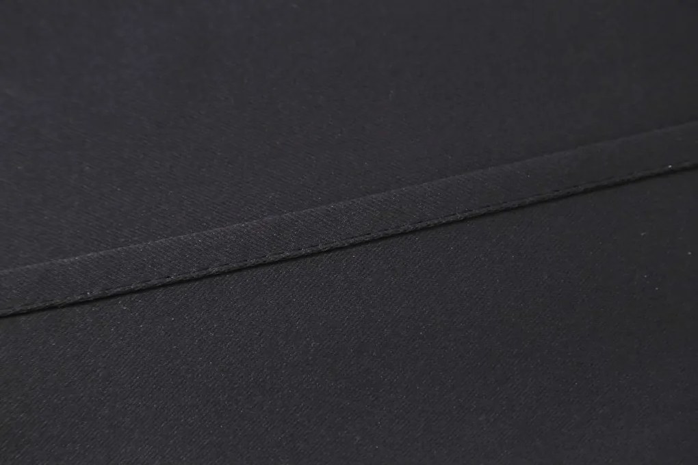 Čierny záves OXFORD 140x250 cm Zavesenie: Kovové krúžky