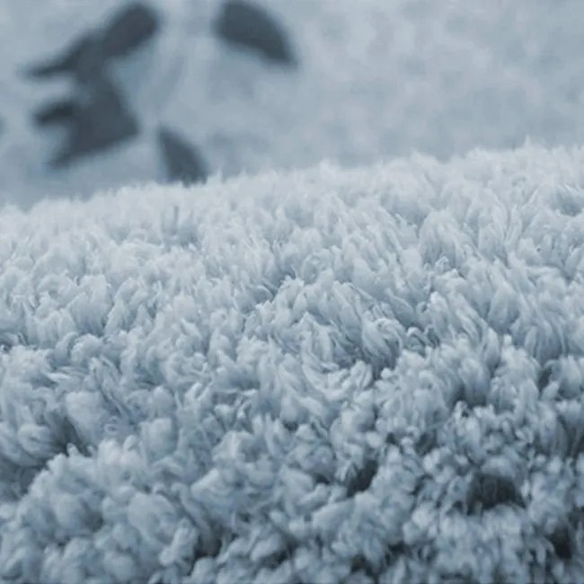 Protišmykový koberec ALPACA strieborný