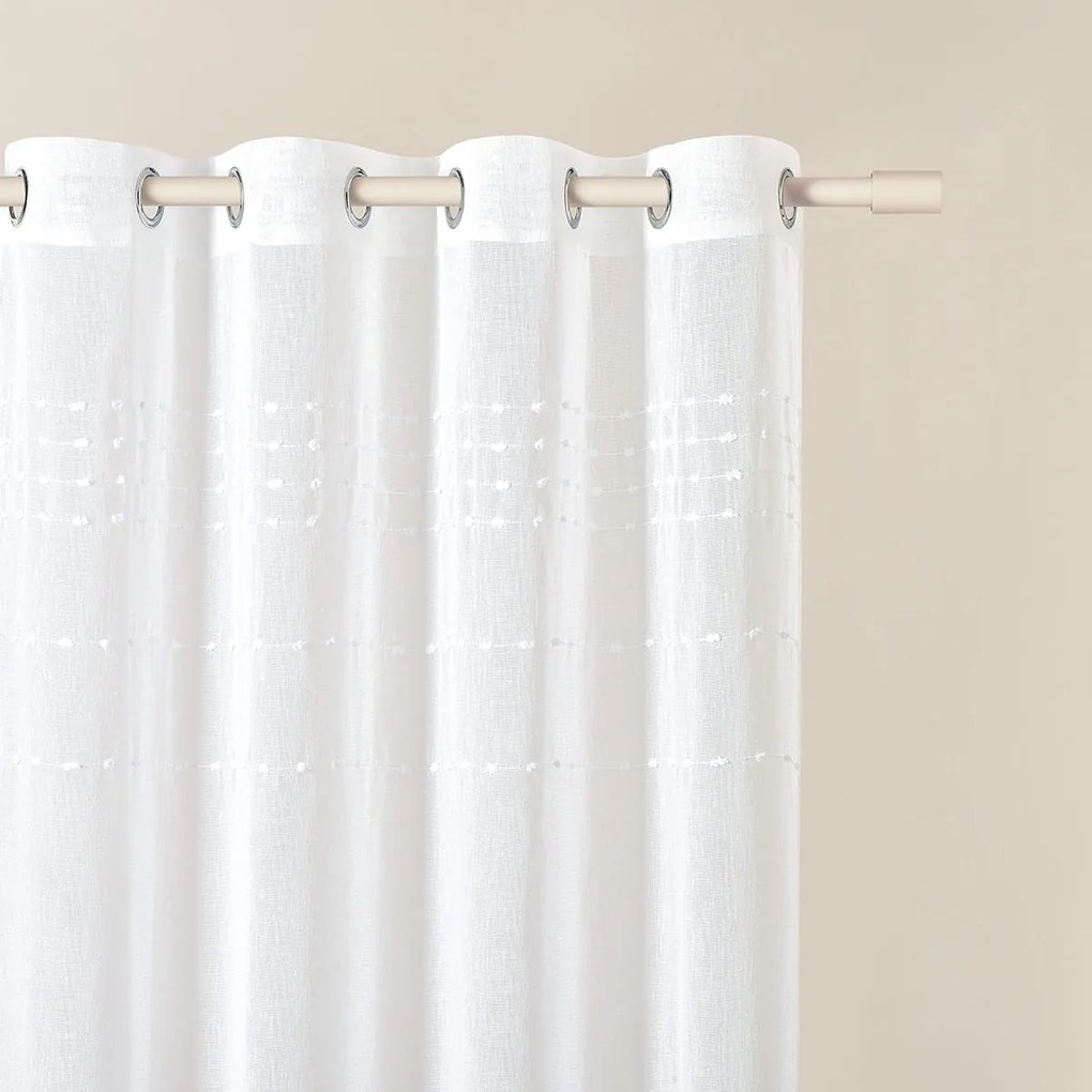 Kvalitná biela záclona Marisa so striebornými priechodkami 140 x 260 cm