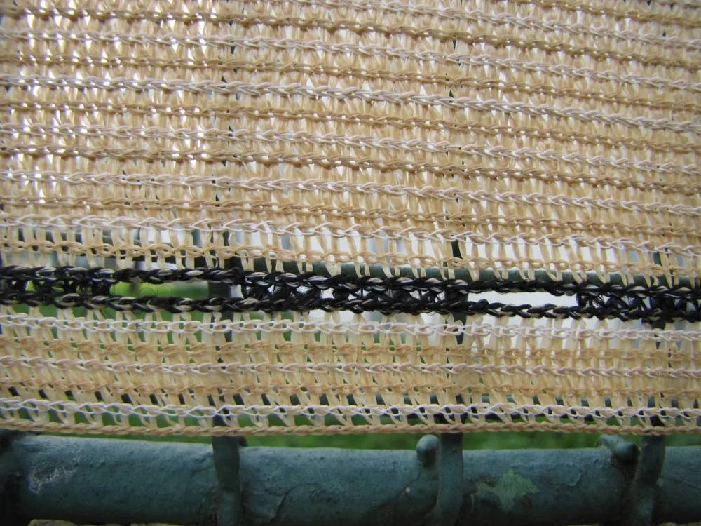 Tieniaca tkanina 180 g/m2, piesková, výška 1,6m - balenie 50m
