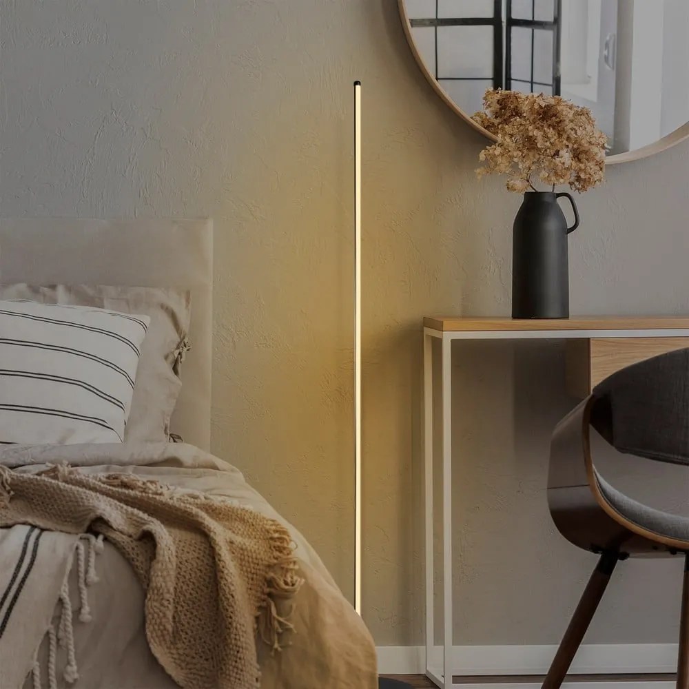 Čierna LED stojacia lampa (výška 153 cm) Sword – Opviq lights