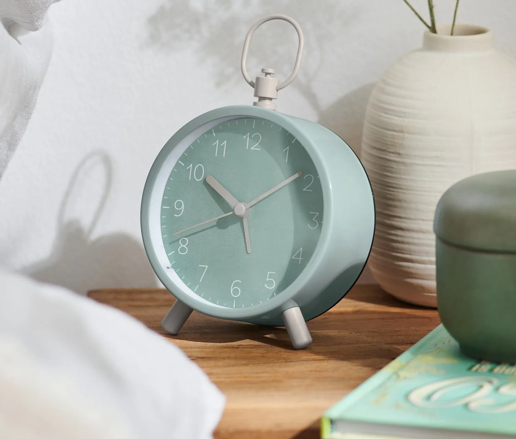 Analógový dizajnový budík