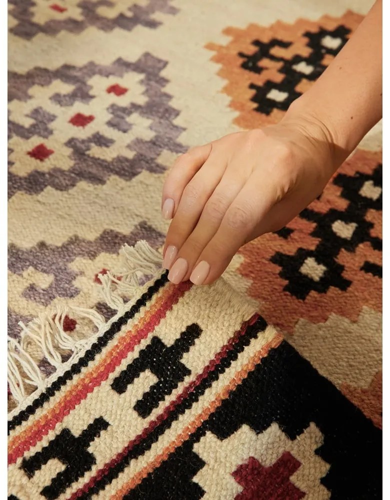 Červený obojstranný ručne tkaný vlnený koberec 120x170 cm Kamal Kian – Nouristan