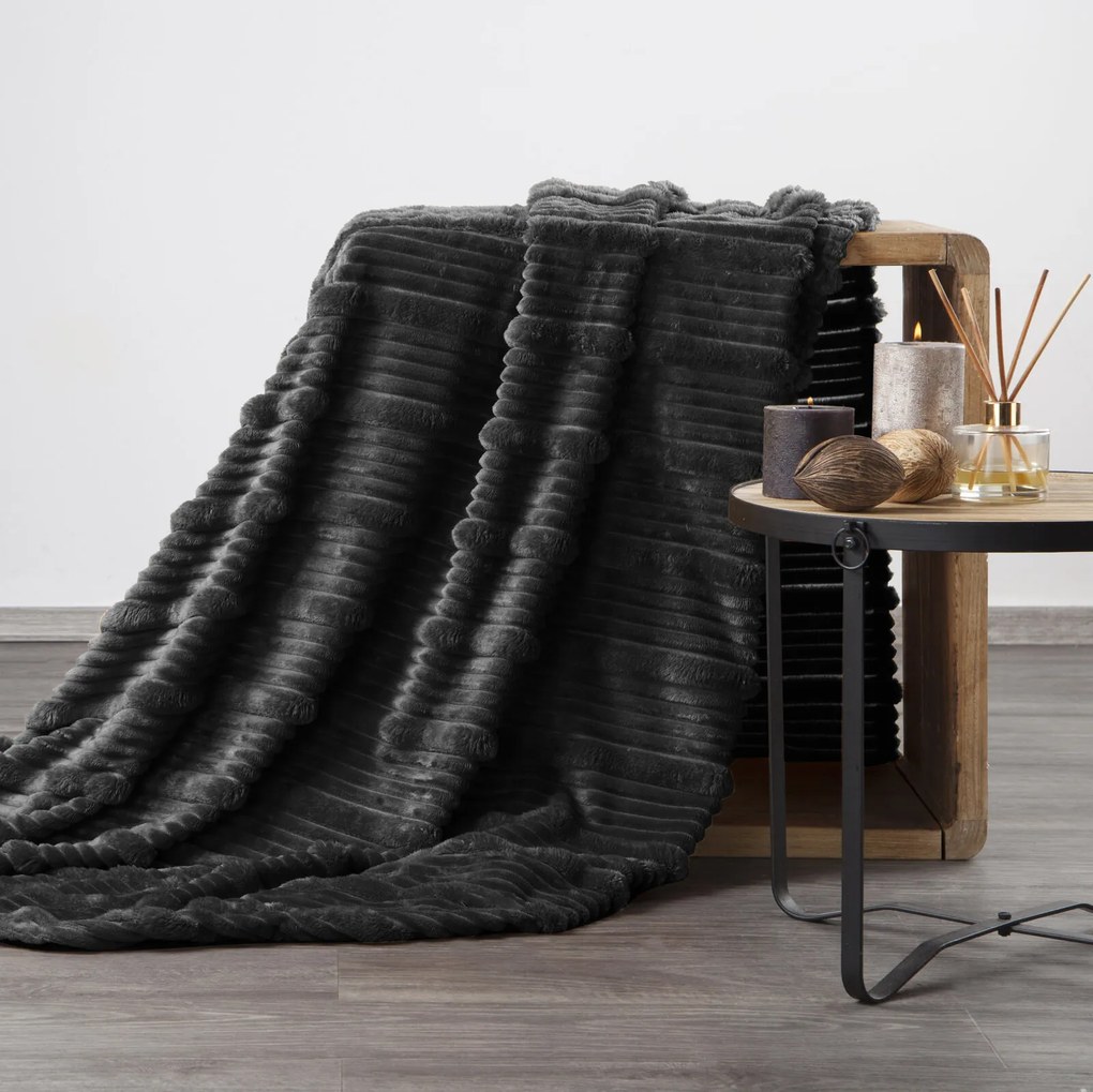 FLANELOVÁ DEKA NINA 200X220 CM ČIERNA