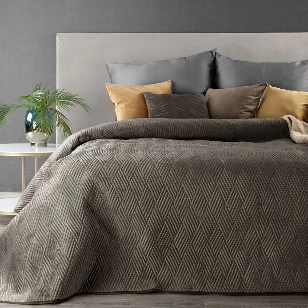 DomTextilu Luxusný hnedý prešívaný prehoz na manželskú posteľ Šírka: 220 cm | Dĺžka: 240 cm 42920-202235