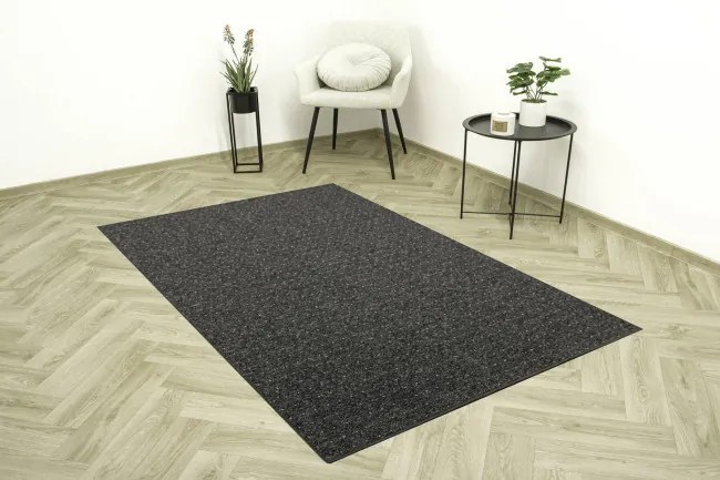 Metrážny koberec Zembla 78 grafitový