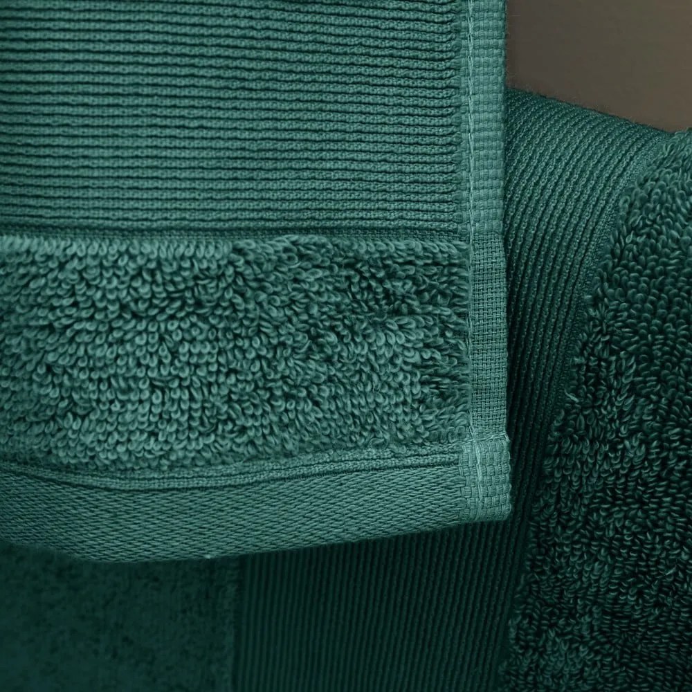 Tmavozelený froté bavlnený uterák 50x85 cm Anti–Bacterial – Catherine Lansfield