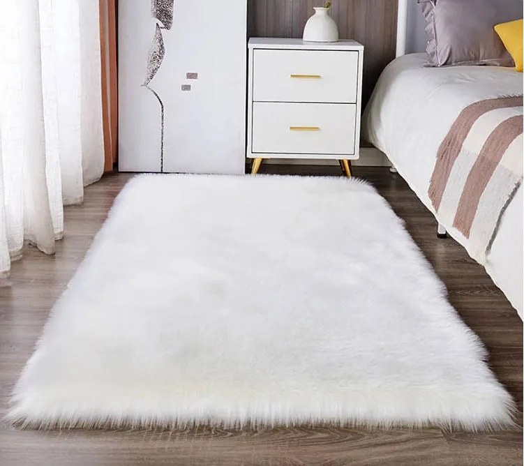 Biely koberec s vysokým vlasom Sheep – obdĺžnikový Rozmer: 80x140 cm