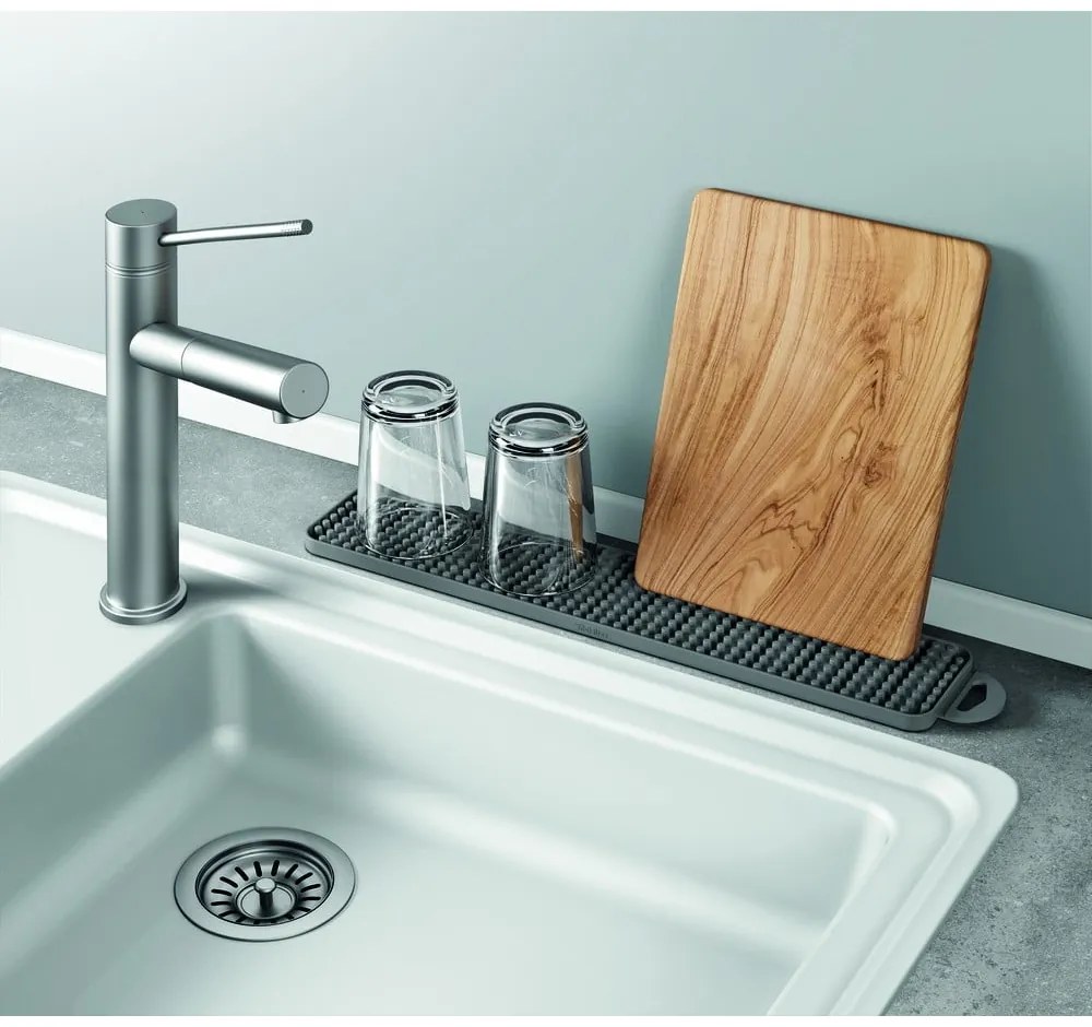 Sivá plastová odkvapkávacia podložka na riad 42x8 cm Gravity – Metaltex