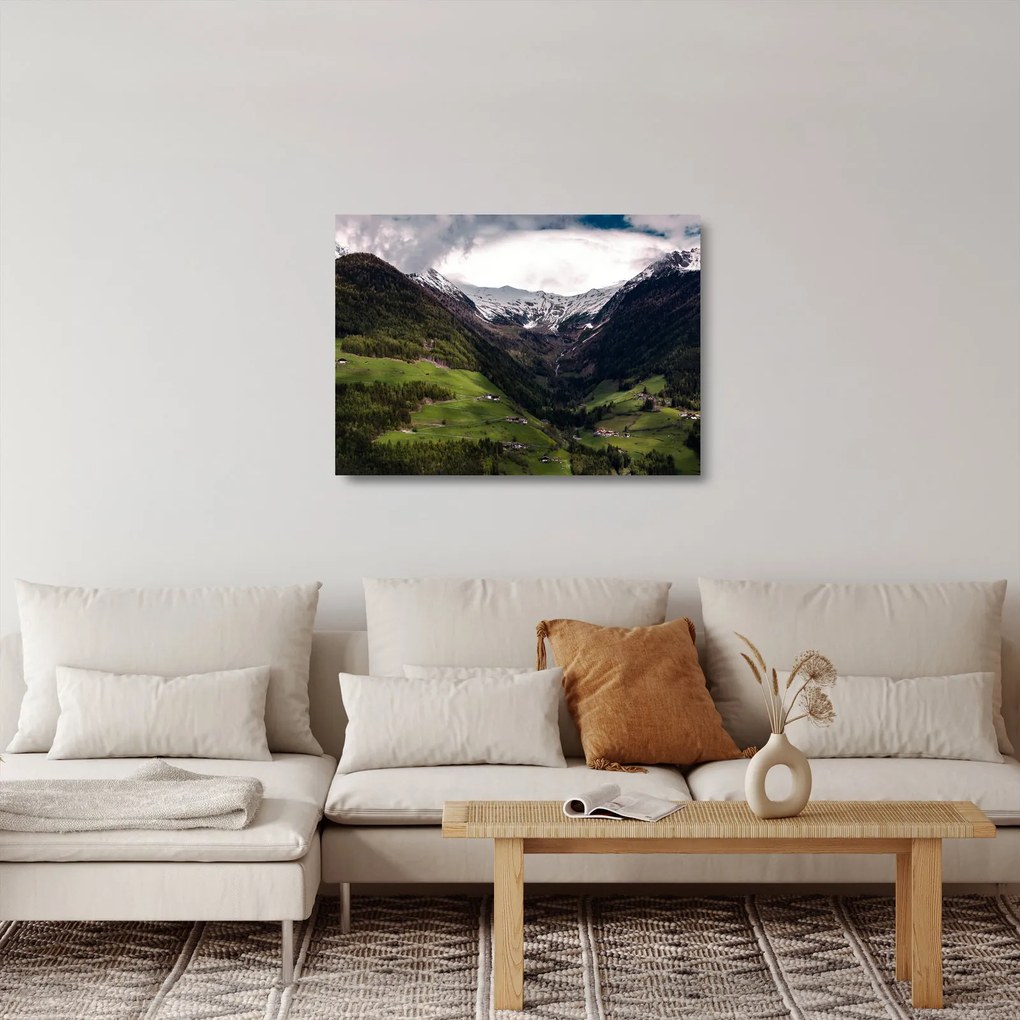 Sklenený obraz - Údolie pod horami (70x50 cm)