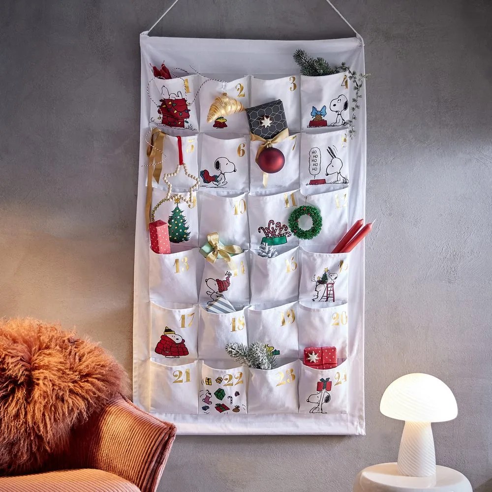 SANTA IS COMING Adventný kalendár „Peanuts“