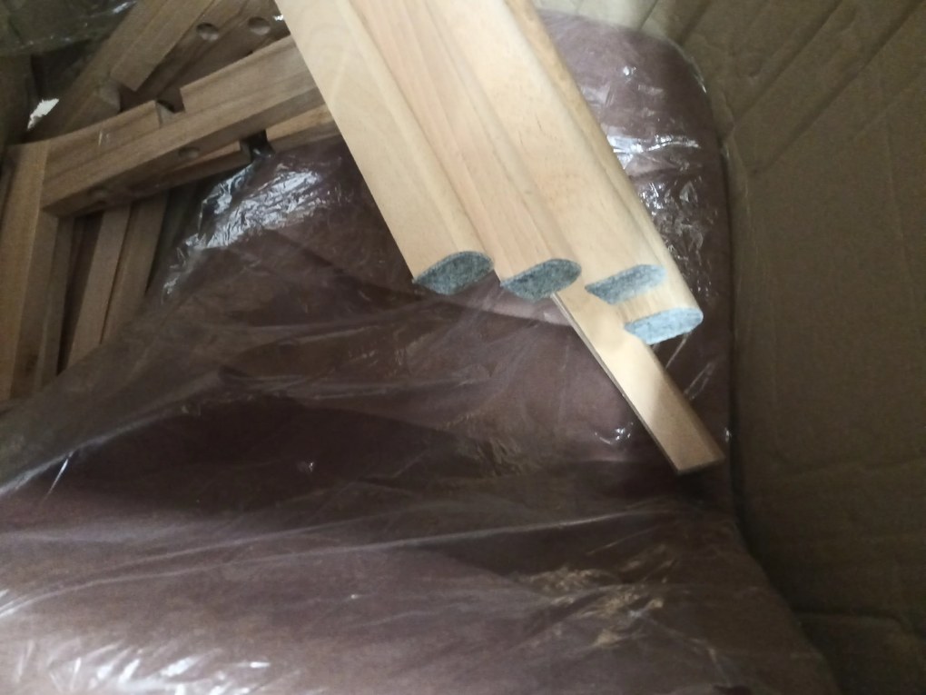 AKCIA Tmavoružová zamatová jedálenská stolička BORA II. akosť