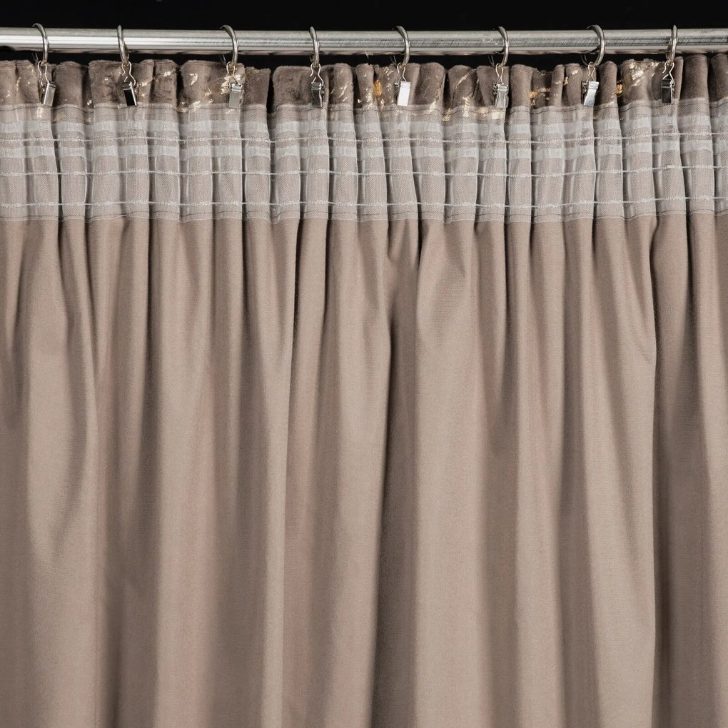 ZATEMŇOVACÍ ZÁVES NA PÁSKE MOLLY 140X270 CM VZOROVANÁ