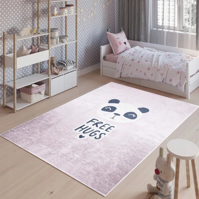 Detský koberec s roztomilou pandou Šírka: 120 cm | Dĺžka: 170 cm