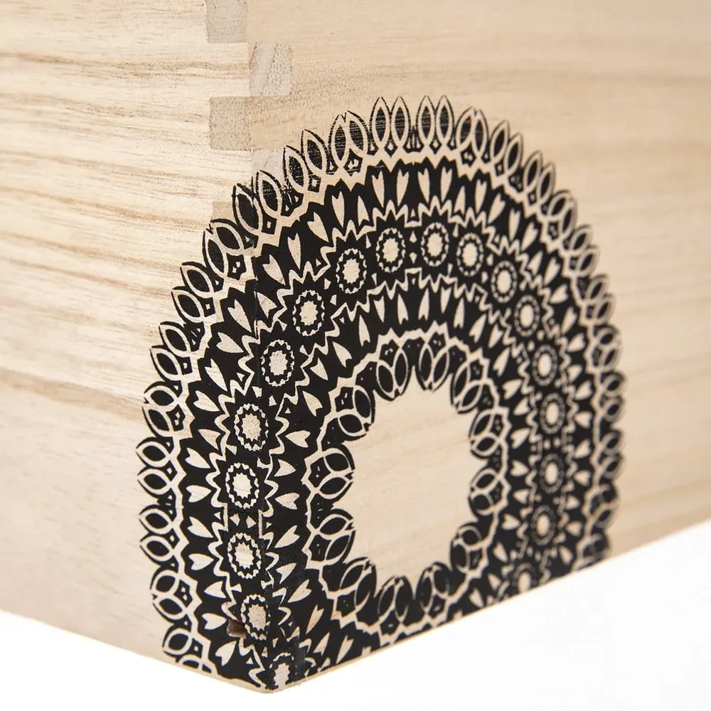 Dekoratívny drevený úložný box Mandala - Orion