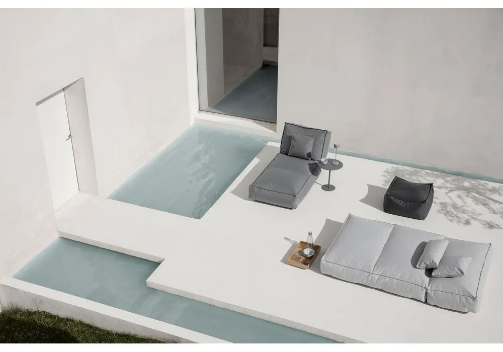 Tmavosivé záhradné ležadlo Blomus Coal, 120 x 190 cm