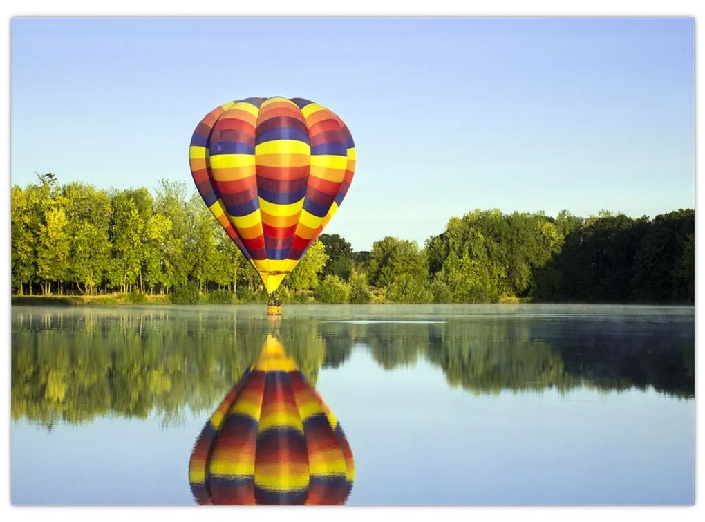 Sklenený obraz teplovzdušného balóna na jazere (70x50 cm)