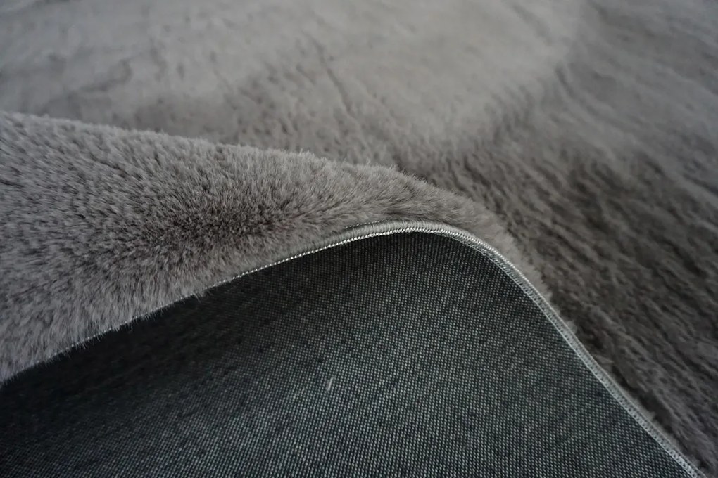 BE Koberec Cozy 1453 DARK GREY – sivý obdĺžnikový Rozmer: 140x200 cm