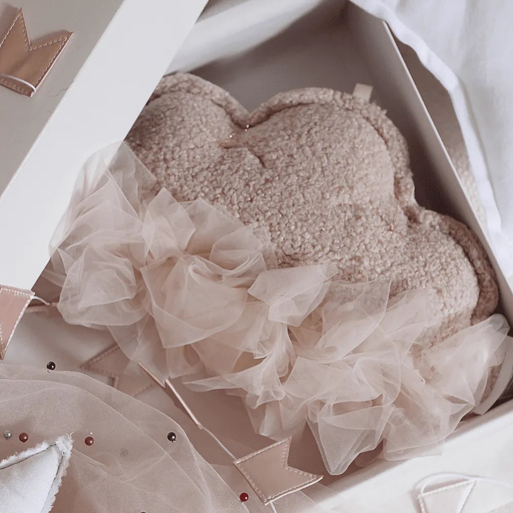 Závesná dekorácia obláčik púdrovo ružová 35x26x14cm