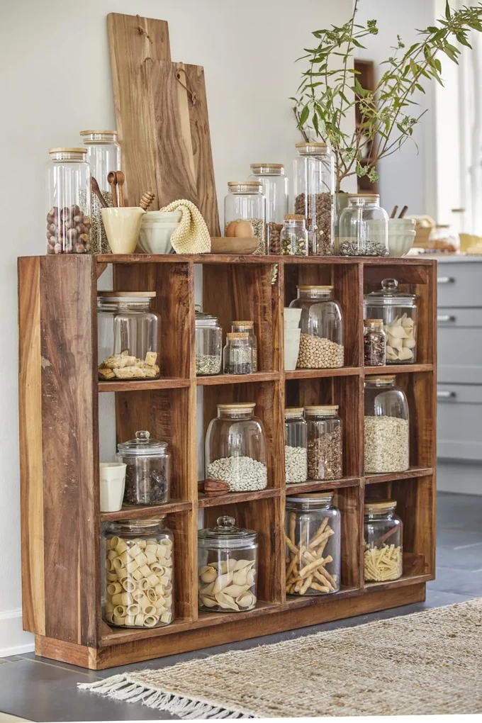 IB Laursen Drevená doska s koženou šnúrkou OILED ACACIA WOOD
