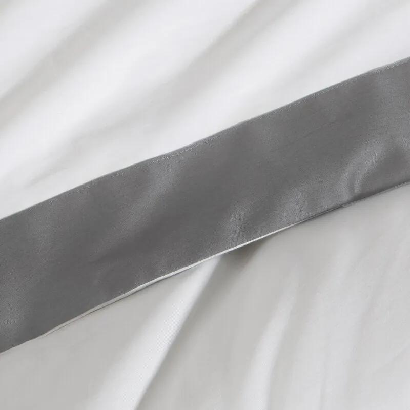 Dekorstudio Exkluzívne posteľné obliečky LAURA - biele s tmavosivým lémom Rozmer posteľných obliečok: Šírka x Dĺžka: 220x200cm + 2 ks 70x80 cm