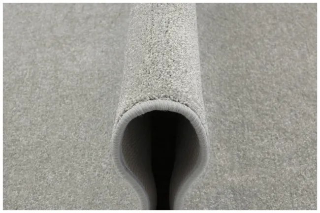 Metrážny koberec Platino 74 sivý