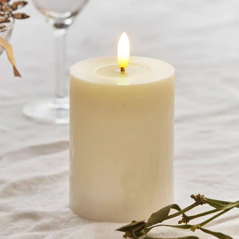 SIRIUS Vosková LED svíčka Sille Ivory, 10 cm, bílá, prům. 7,5 cm