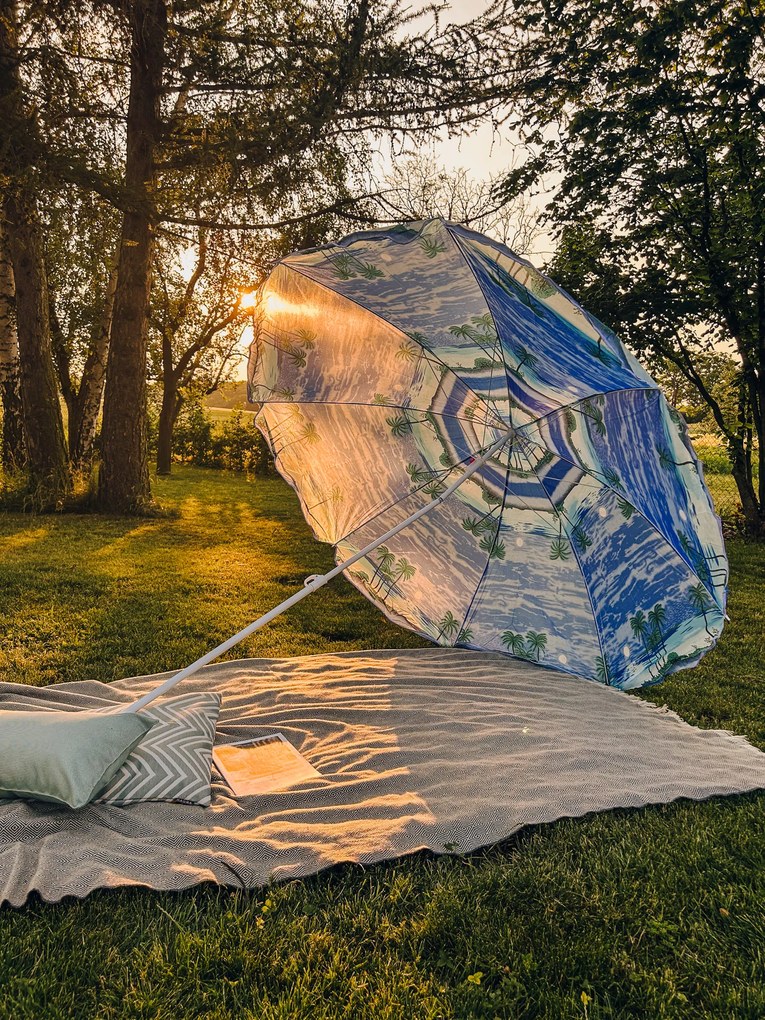 Modro-biely slnečník SOLSTICE 180 cm