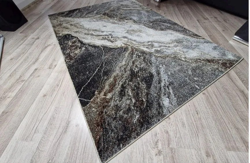 Moderný koberec Villa 847 v hnedo-sivom prevedení Rozmer: 160x220 cm