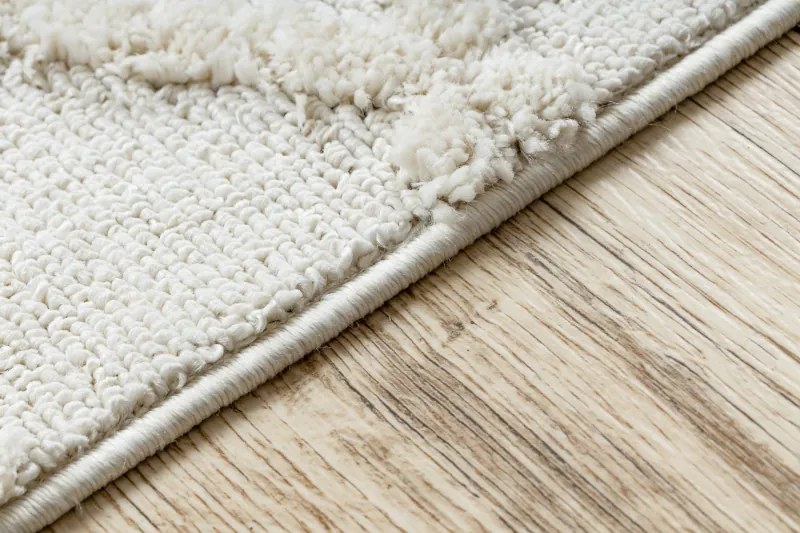 Koberec SEVILLA Y611A mreža, diamanty hnedý / biely, Maroko, Shaggy