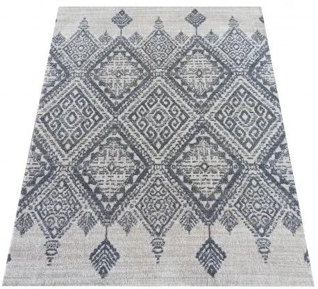 Škandinávsky koberec so vzormi