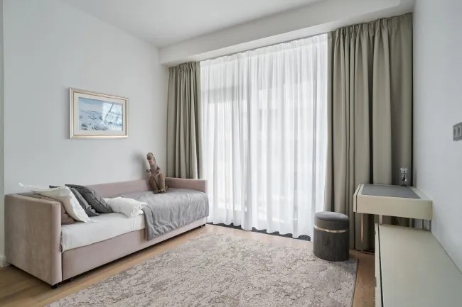 Koberec Agnella Noble Roho svetlosivý