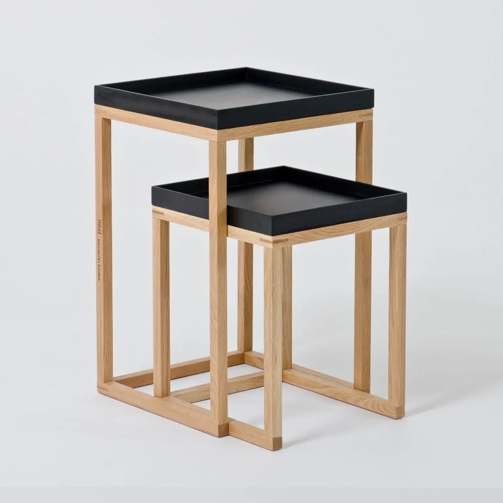 Súprava 2 dubových odkladacích stolíkov s čiernou doskou Wireworks Oak